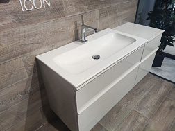 Комплект мебели для ванной iCon 135 см, песочно-серый, выставочный образец, подвесной монтаж 502.305.JL.1+500.845.00.1+502.315.JL.1/УG Geberit